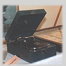 Mallette phonographe PATHE